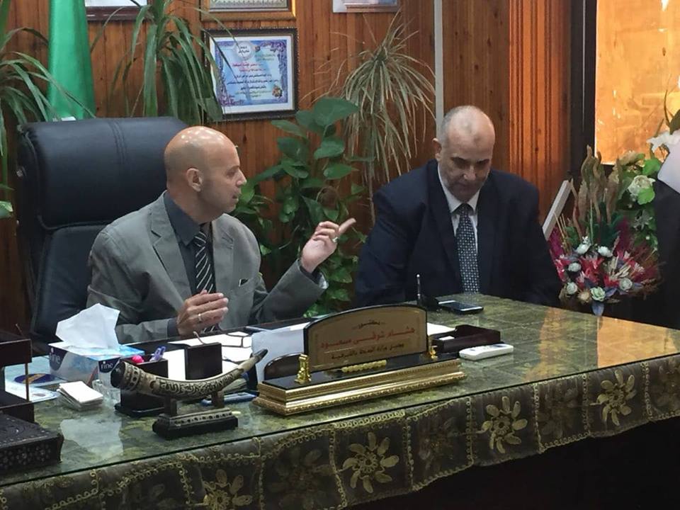 وكيل وزارة الصحة بالشرقية يجتمع بلجنة التخلص الأمن من النفايات الخطرة الشرقية توداي وكيل وزارة الصحة بالشرقية يجتمع بلجنة التخلص الأمن من النفايات الخطرة الشرقية توداي