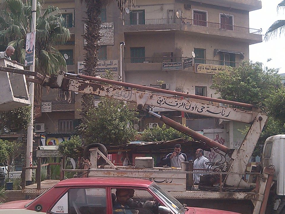 بالصور.. رئاسة حى أول الزقازيق تبدأ فى المرحلة الثانية من تجميل و تطوير الحى 5 12196263_1109972295681635_4475392565714387667_n