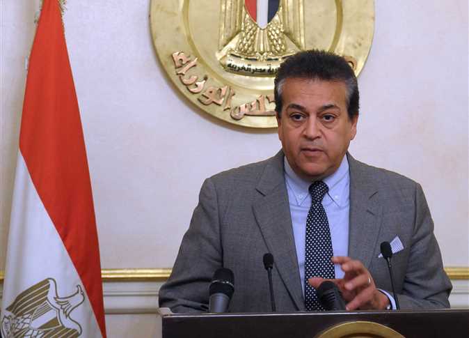 وزير التعليم العالى ينتقد ارتفاع نسب النجاح بالثانوية العامة 1 وزير التعليم العالي ينتقد نسب نجاح الثانوية العامة