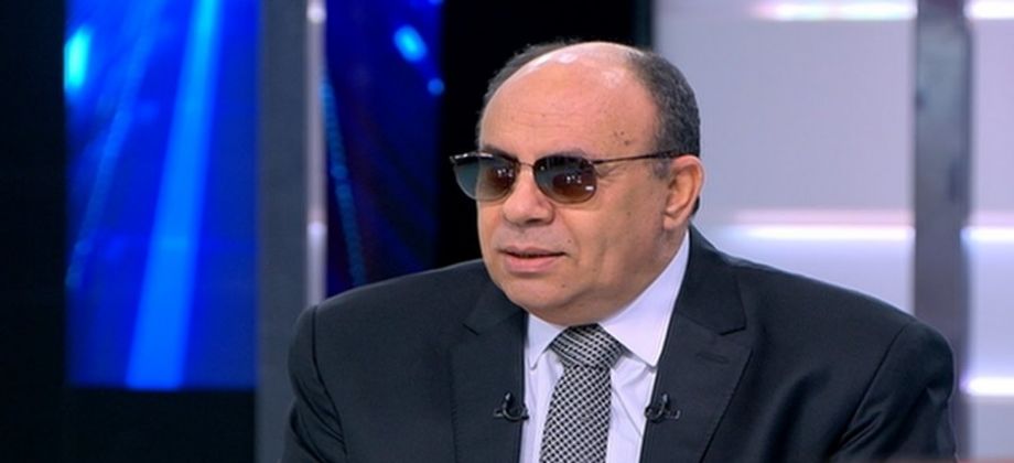 مبروك عطية: يجوز للمصلى ترك القبلة أثناء الصلاة خوفاً على متاعه من الضياع 1 مبروك عطية يجوز للمصلى ترك القبلة أثناء الصلاة