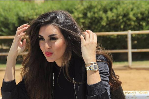 فنان يطلب الزواج من ياسمين صبري .. ورد فعل قوى منها 1 ياسمين صبري تشعل مواقع التواصل
