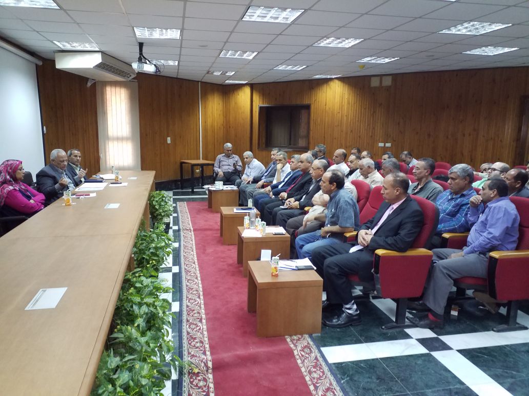 رئيس شركة مياه الشرب بالشرقية ينعي شهيدي العمل بصان الحجر 1 رئيش شركة مياه الشرب بالشرقية ينعي شهيدي العمل بصان الحجر