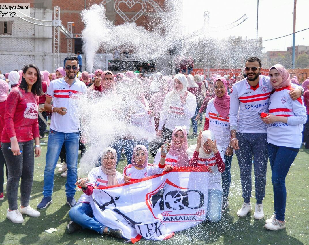 تيشيرتات الزمالك في الـ «فان داي» لطلاب إعلام الزقازيق 5 فان داي إعلام الزقازيق