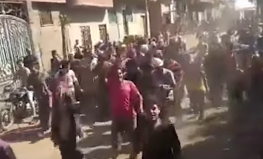 أهالى قرية النعامنة بمنيا القمح يزفون شابًا حاول خطف طفل 1 قرية النعامنة بمنيا القمح