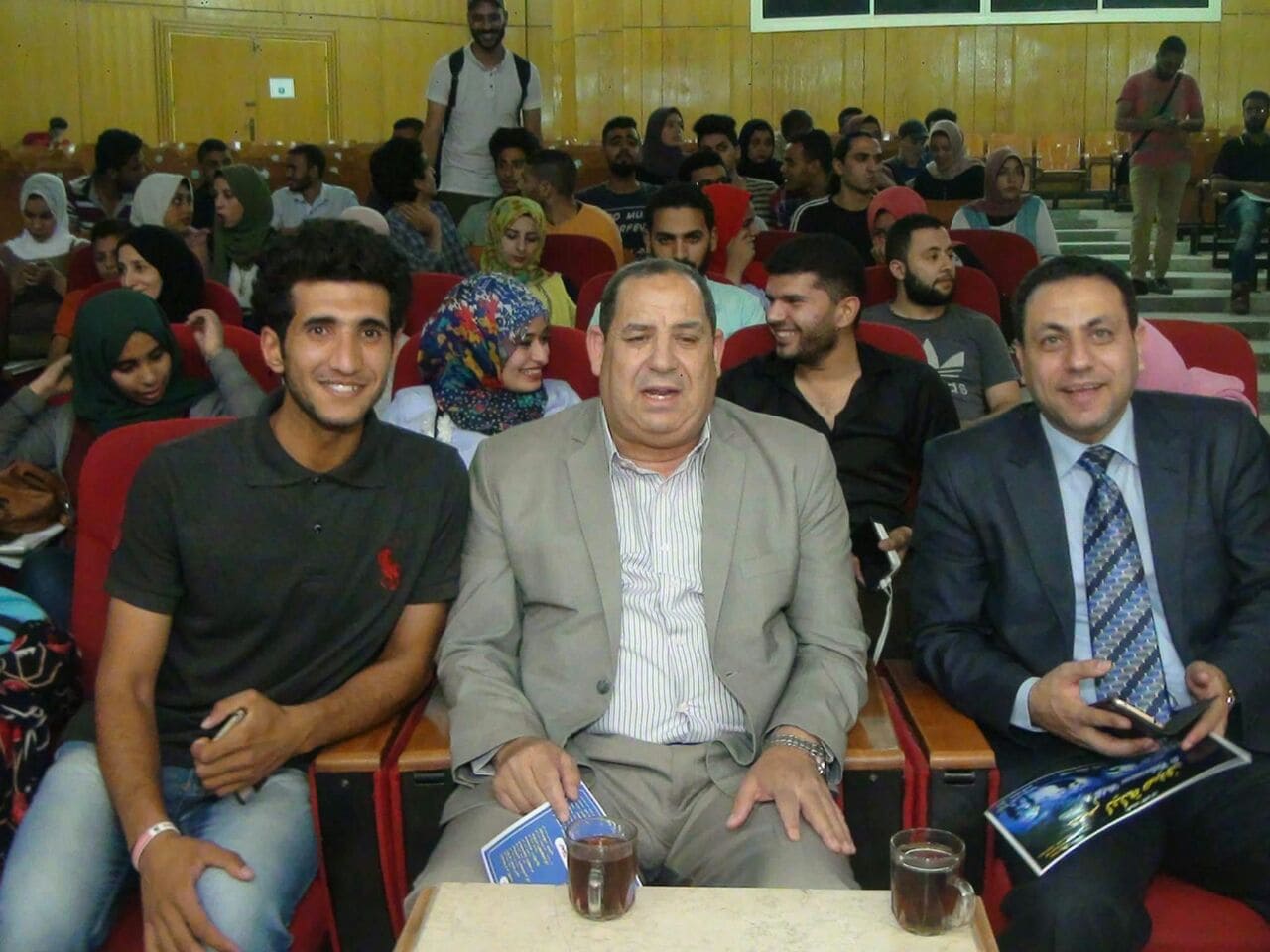 «حلم ليلة صيف» عرض مسرحي يقدمه فريق تربية نوعية بالزقازيق 3 «حلم ليلة صيف» عرض مسرحي يقدمه فريق تربية نوعية