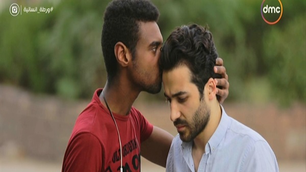 طريقة إبلاغ المصريين لشاب بخبر وفاة والده في «ورطة إنسانية» 1 إبلاغ المصريين لشاب بوفاة والدة في ورطة إنسانية