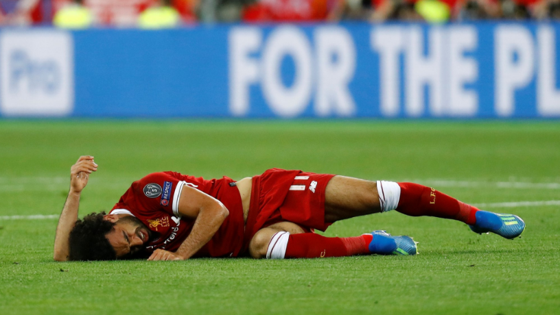 طبيب المنتخب: تواصلنا مع ليفربول بعد إصابة محمد صلاح وآشعة اليوم تحسم مدة غيابه 1 طبيب المنتخب عن إصابة محمد صلاح