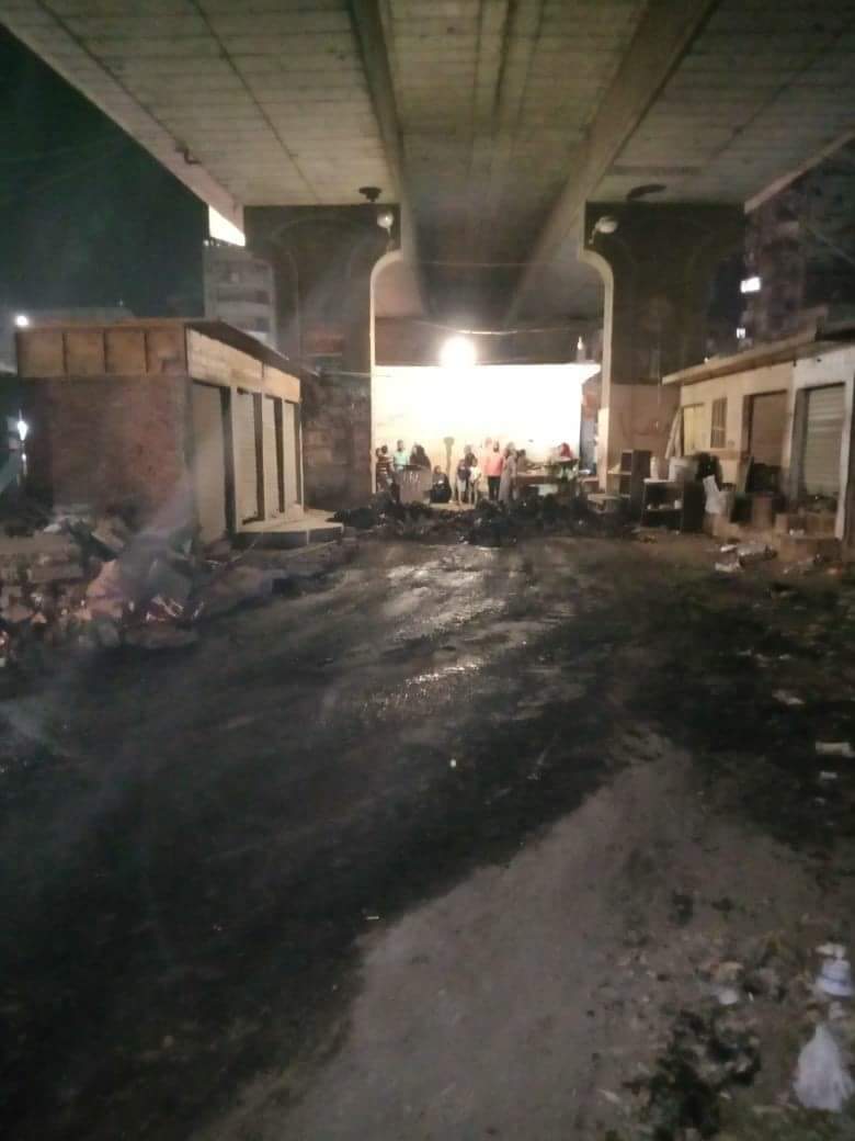 حملة مكبرة لإزالة التعديات أسفل كوبري الجديد بالزقازيق 4 حملة مكبرة لإزالة التعديات أسفل كوبري الجديد بالزقازيق