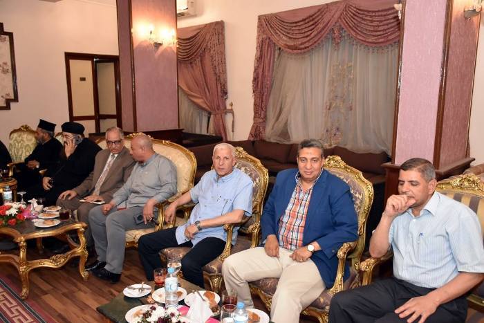 مائدة إفطار محافظ الشرقية تجمع رجال الدين الإسلامي والمسيحي والشباب 6 مائدة إفطار محافظ الشرقية