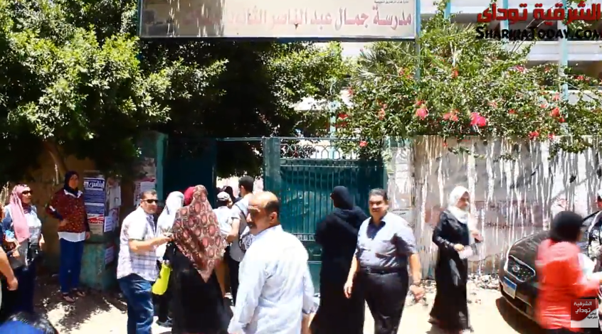 طلاب الثانوية العامة بالشرقية امتحان الكيمياء 2018 في مستوي الطالب المتفوق 1 طلاب الثانوية العامة بالشرقية