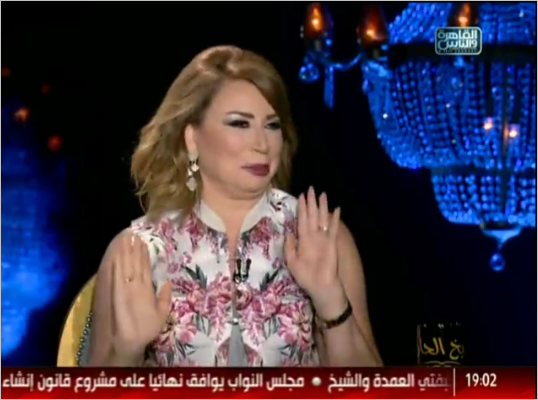 إيناس الدغيدي تفجر مفاجأة: «كنا نعرف مقلب رامز العام الماضي والبرنامج مفبرك» 1 إيناس الدغيدي