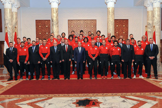 الحضرى للرئيس: لاعبو المنتخب لديهم إصرار على تحقيق إنجاز بالمونديال 1 الرئيس السيسي ومنتخب مصر 2018