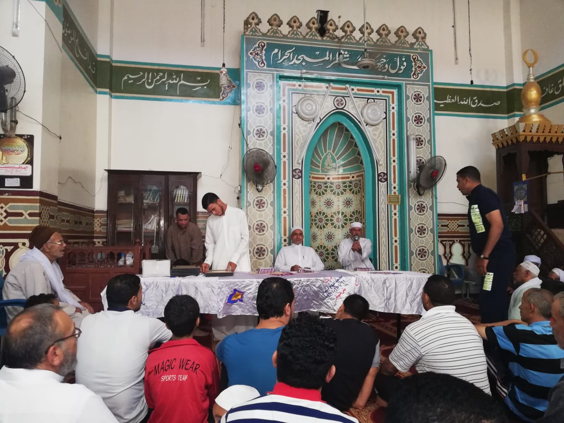 تكريم حفظة القرآن الكريم في مركز أبوكبير 1 تكريم حفظة القرآن الكريم في مركز أبوكبير