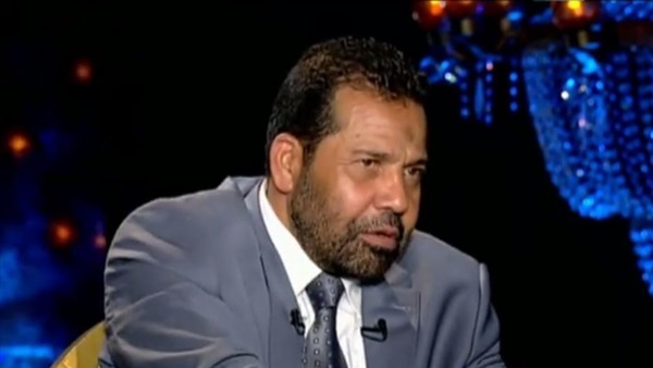 رجب هلال حميدة يدخل في نوبة بكاء على الهواء 1 رجب هلال حميدة يدخل في نوبة بكاء