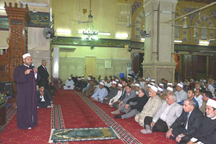 محافظ الشرقية يحضر احتفالية الأوقاف بليلة القدر بمسجد الفتح بالزقازيق 1 محافظ الشرقية يحضر احتفالية الأوقاف بليلة القدر
