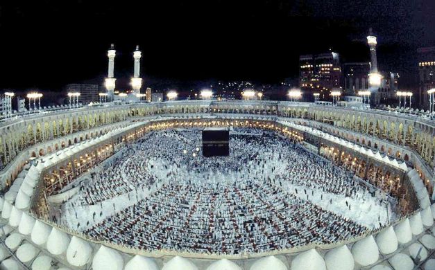 أول تعليق من السياحة على حكم إلغاء رسوم تكرار العمرة 1 الكعبة المشرفة