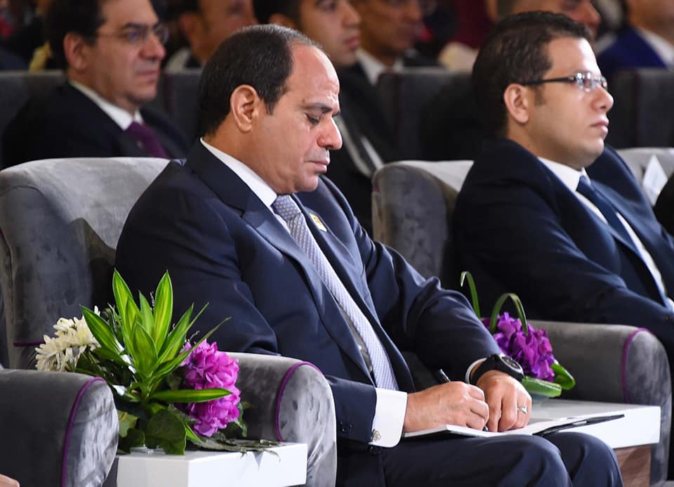 السيسي: الميكنة ستمكننا من رؤية أنفسنا ولا بد من تطبيقه خلال أربع سنوات 1 السيسي