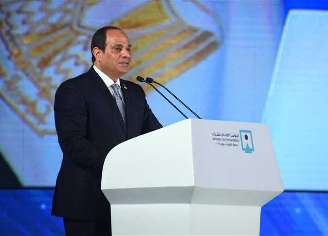 السيسي يطالب بالتضحية والصبر