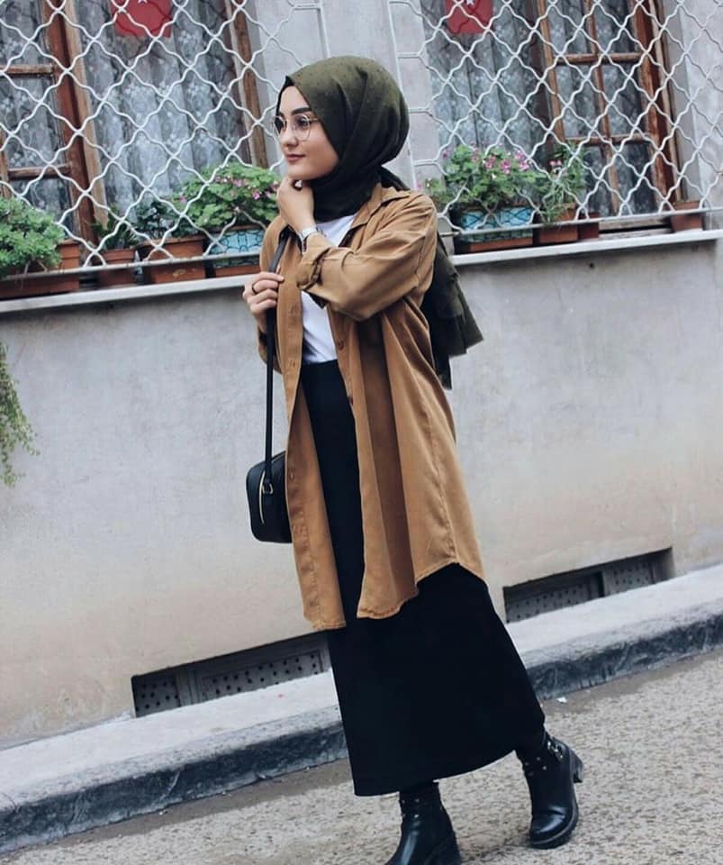 بلوزات 2018 على جيبات