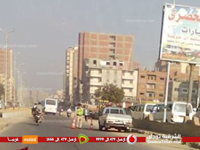 حملة مرورية أمام موقف أبوحماد في مدخل الزقازيق