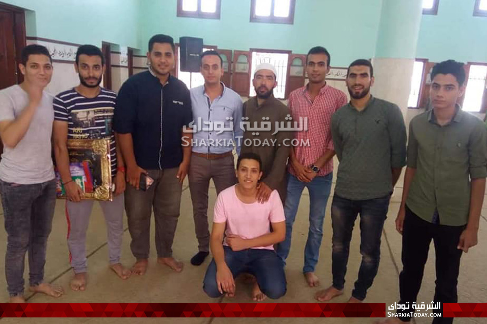 قرية كشيك بأبوحماد تكرم أوائل الثانوية العامة