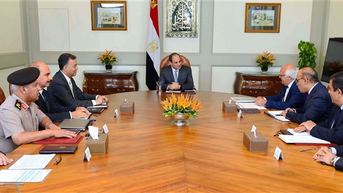 تفاصيل اجتماع السيسي ورئيس «هيرنكنشت» الألمانية للأنفاق 1 السيسي ورئيس «هيرنكنشت» الألمانية للأنفاق