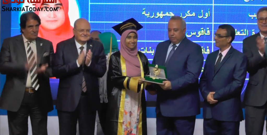 حفل تكريم أوائل الثانوية العامة والأزهرية بالشرقية.. تعرف على سر نجاح وطموحات الطلاب المتفوقين 3 حفل تكريم أوائل الثانوية العامة والأزهرية بالشرقية