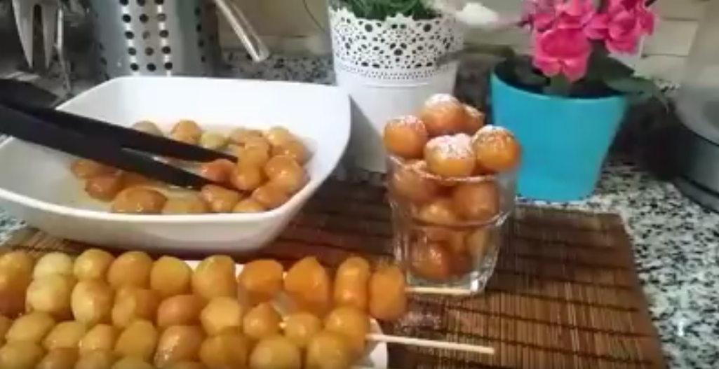 أسهل طريقة لعمل الزلابية من مروة الشافعي بالعسل الأبيض و صوص الشكولاتة 1 زلابية مروة الشافعي