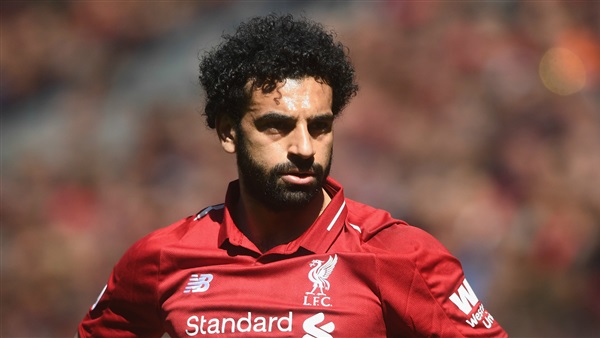 عقوبات تطارد محمد صلاح بعد استخدامه هاتفه خلال القيادة 1 عقوبات تطارد محمد صلاح