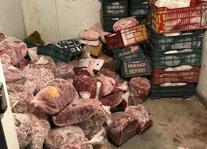 ضبط 71 كيلو جرام لحوم وأسماك غير صالحة بالشرقية 1 لحوم ودواجن فاسدة
