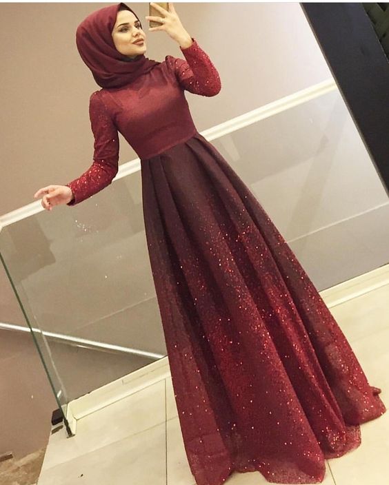 فساتين سواريه محجبات بسيطة 45 فساتين سواريه محجبات بسيطة احمر