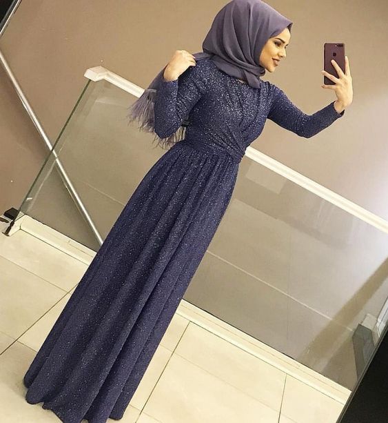 فساتين سواريه محجبات بسيطة 48 فساتين سواريه محجبات بسيطة ازرق