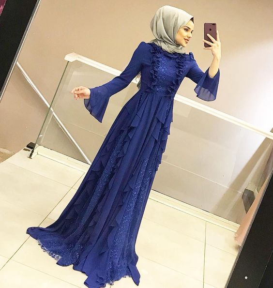فساتين سواريه محجبات بسيطة 53 فساتين سواريه محجبات بسيطة ازرق