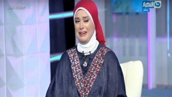 متصلة تتسبب في انهيار مذيعة النهار على الهواء 1 متصلة تتسبب في انهيار مذيعة النهار