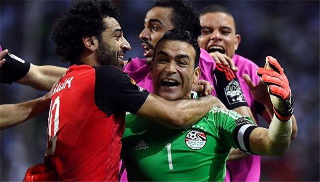 تعليق مؤثر من محمد صلاح على اعتزال الحضري اللعب دوليًا 1 محمد صلاح والحضري