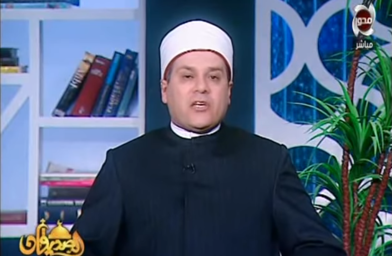 مظهر شاهين يوجهه رسالة لزوج حلا شيحه: الأسرة أهم من الحجاب 1 مظهرشاهين