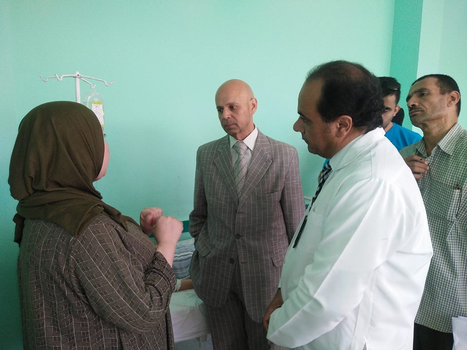 وكيل وزارة الصحة يطمئن على حالات النزلات المعوية بمستشفى الصالحية 4 وزارة الصحة يطمئن على حالات النزلات المعوية بمستشفى الصالحية 2