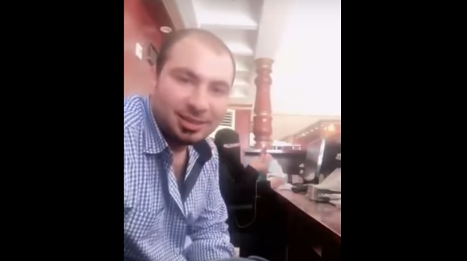 القبض على مصري بالسعودية بسبب تناوله الإفطار مع زميلته 2 القبض على مصري بالسعودية