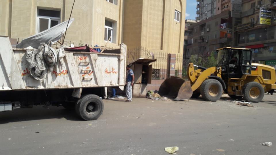 حملة إزالات مكبرة للباعة الجائلين بشوارع ديرب نجم 4 حملة إزالات مكبرة للباعة الجائلين بشوارع ديرب نجم