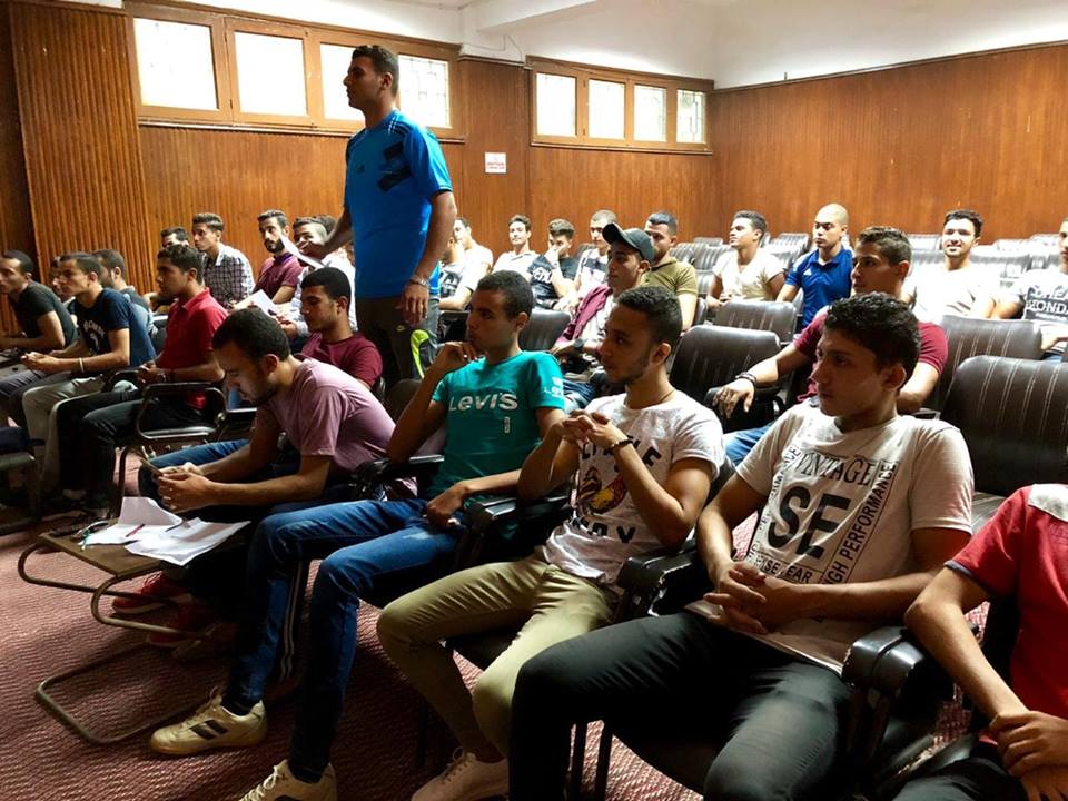 كلية التربية الرياضية تنظم دورة اللغة الإنجليزية لطلاب بالزقازيق 1 طلاب كلية التربية الرياضية