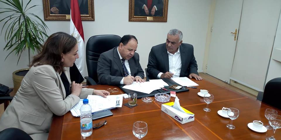 نائب الزقازيق يحصل على الموافقة لتثبيت 4 آلاف موظف بالشرقية 1 عضو مجلس النواب مع وزير المالية
