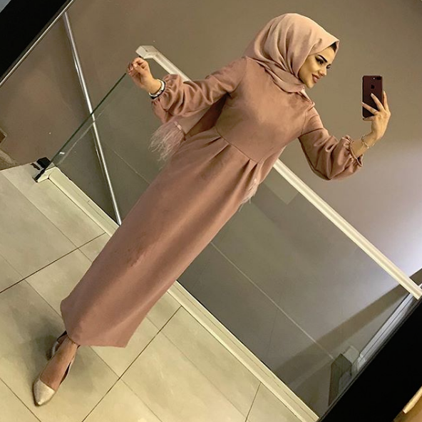 فساتين محجبات خريف وشتاء 2018 - 2019 3 فساتين 2019 للمحجبات شتوى