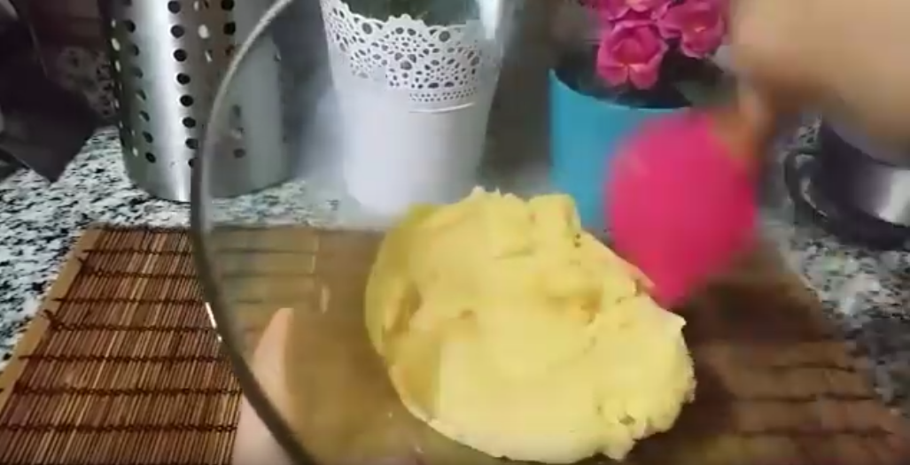 طريقة عمل الإكلير من مطبخ مروة الشافعي بكل سهولة 5 الإكلير من مطبخ مروة الشافعي