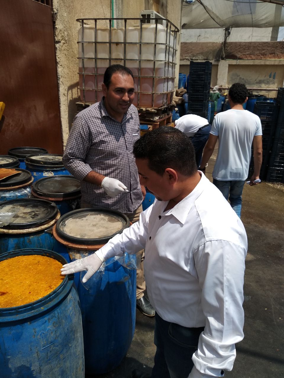 تحرير 4 محاضر لمصانع أغذية بالصالحية الجديدة ومنشأة أبوعمر 2 محاضر لمصانع أغذية بالصالحية الجديدة ومنشأة أبوعمر
