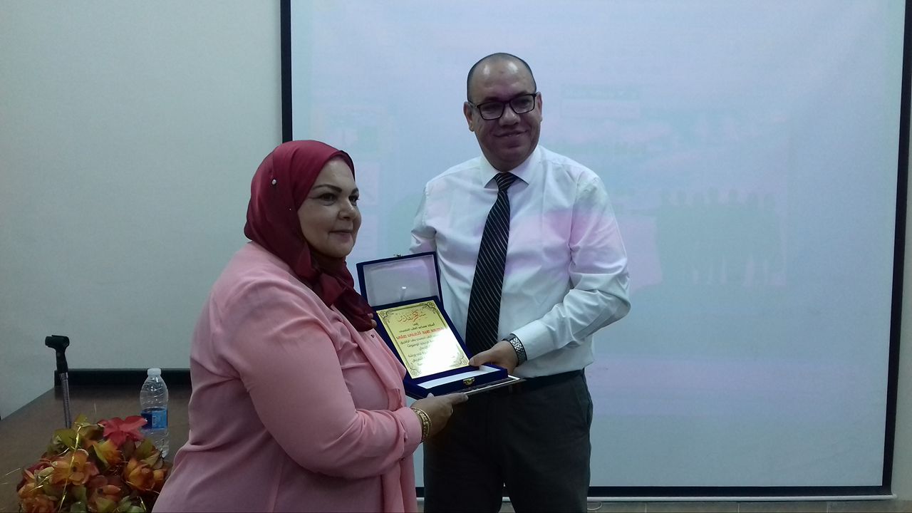 ورشة لمكافحة الإدمان بقسم تمريض الصحة النفسية بالزقازيق 3 أستاذه كلية التمريض