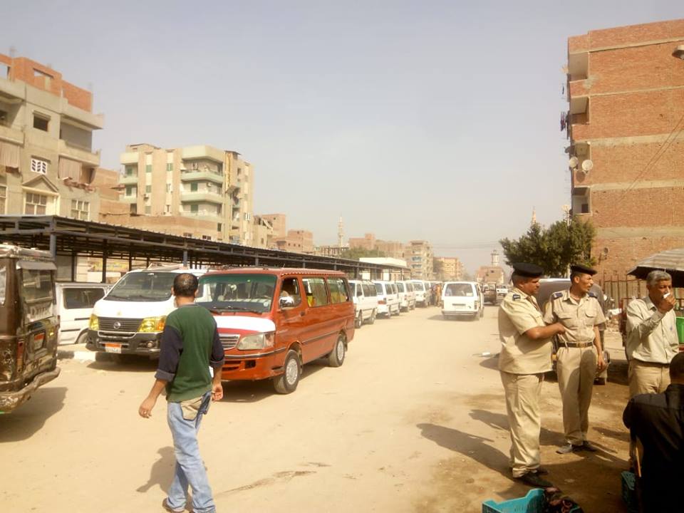 حملة لرفع الاشغالات بمنطقة موقف مشتول الجديد بالزقازيق 2 لرفع الاشغالات بمنطقة موقف مشتول الجديد بالزقازيق2