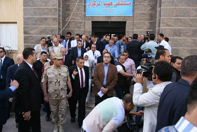 الوزراء يطمئن على مرضى الغسيل الكلوي في مستشفى ههيا 5