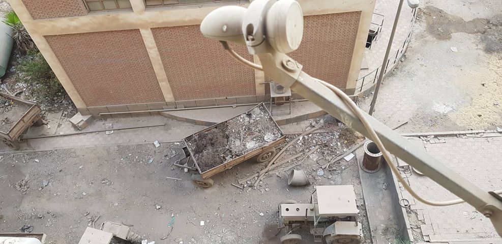سكان حي مدرسة القومية يشكون من حشرات محطة الصرف الصحي 8 سكان حي مدرسة القومية يشكون من حشرات محطة الصرف الصحي