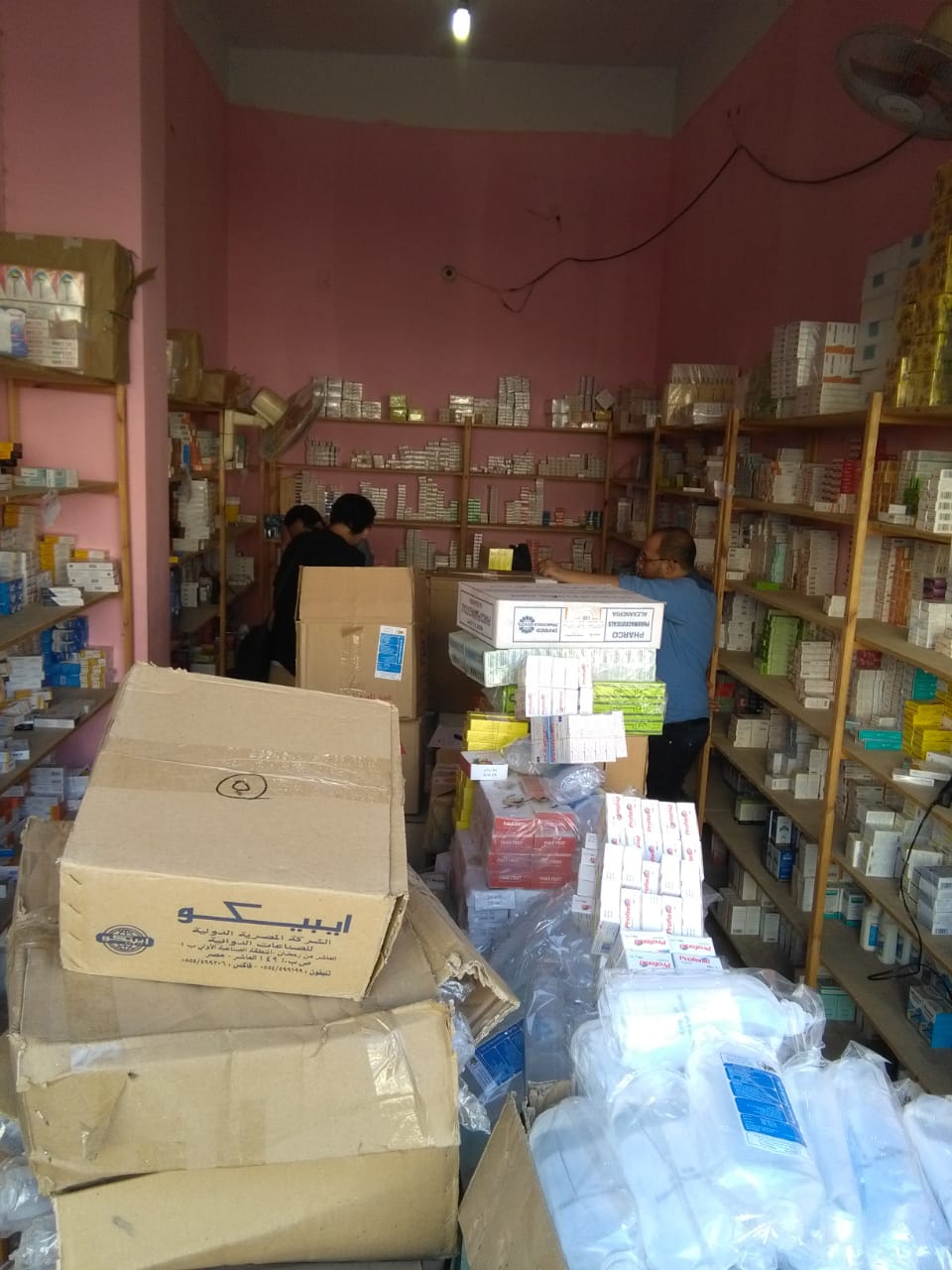 صحة الشرقية تضبط أدوية منتهية الصلاحية وصيدلية غير مرخصة 2 صحة الشرقية تضبط أدوية منتهية الصلاحية