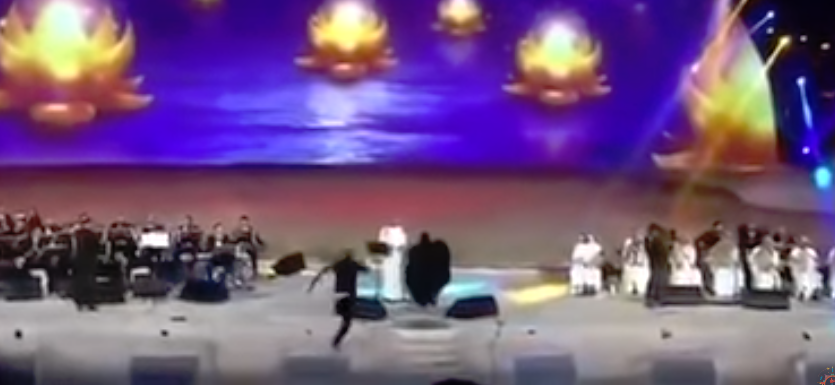 عقوبة قاسية على فتاة سعودية احتضنت ماجد المهندس خلال حفل 1 تحتضن ماجد المهندس